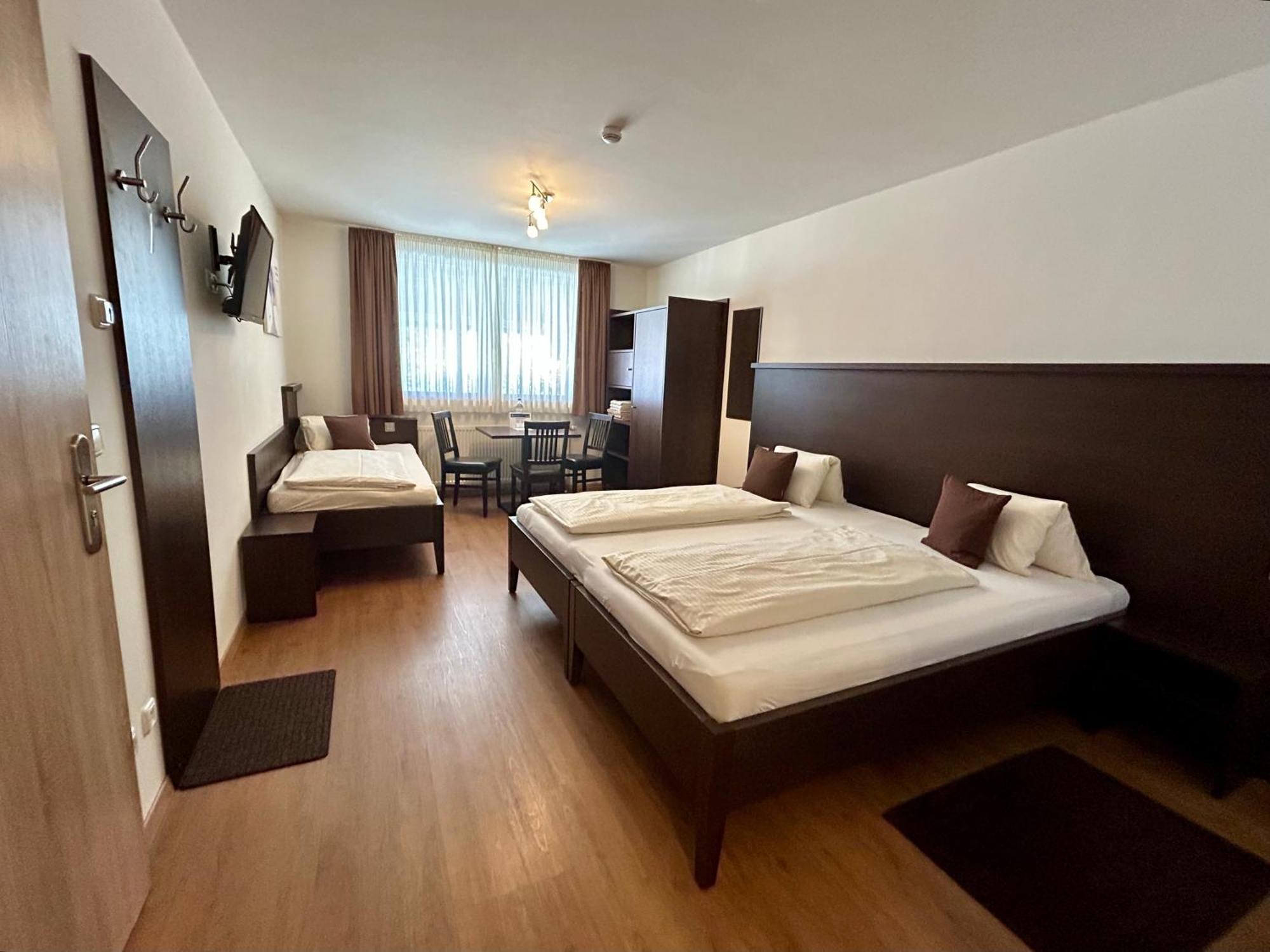 Gaestehaus Am Lindenhain Эрдинг Экстерьер фото