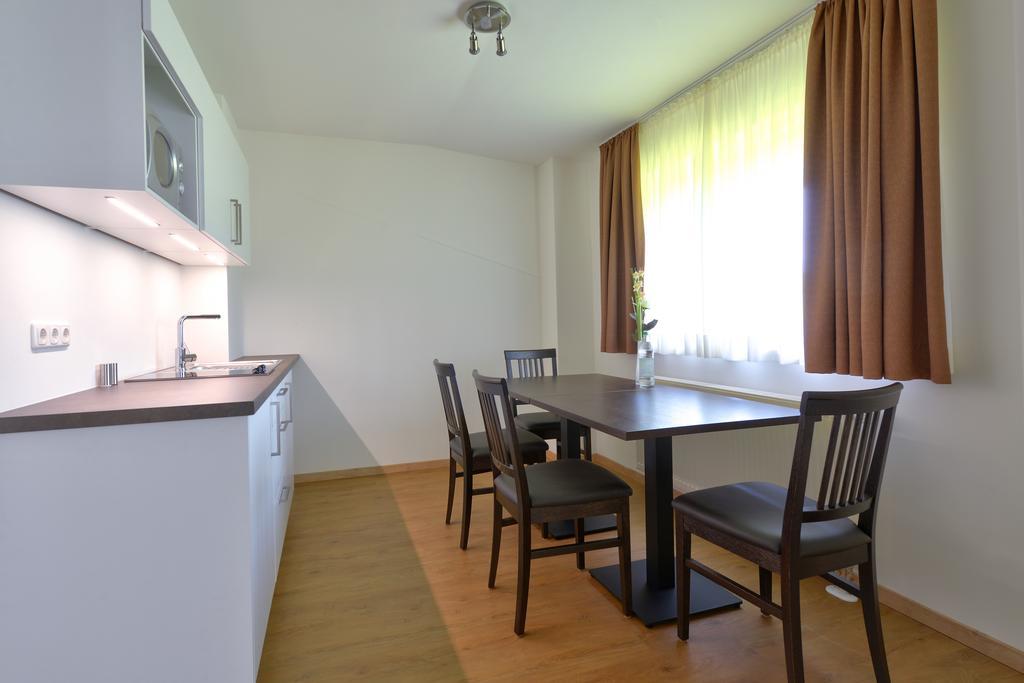 Gaestehaus Am Lindenhain Эрдинг Экстерьер фото